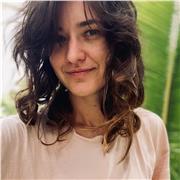 Inglés con enfoque creativo: profesora nativa para estudiantes que buscan clases personalizadas de alto nivel